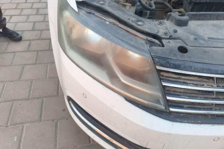 Used Volkswagen Lavida 2017 1.6L Automatic Comfort Edition Right Front Headlight