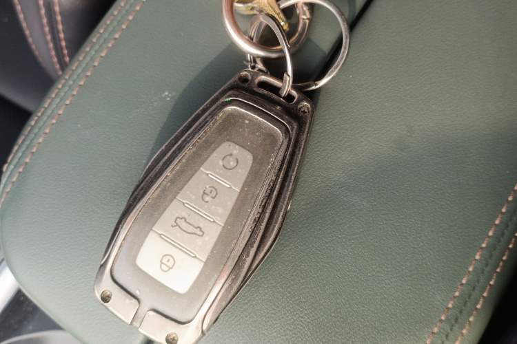 Used Geely Auto Haoyue L 2023 2.0T DCT Prestige Edition