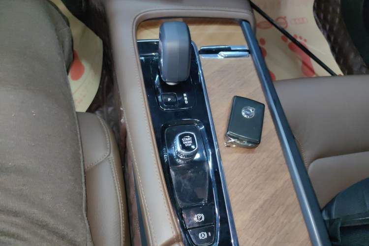 Used Volvo S90 2023 B5 Zhiyi Luxury Edition