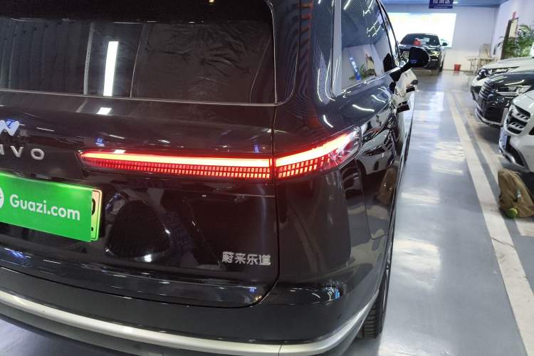 Used ONVO Luxeed L90 2025 Model—Max Six-Seater Version
