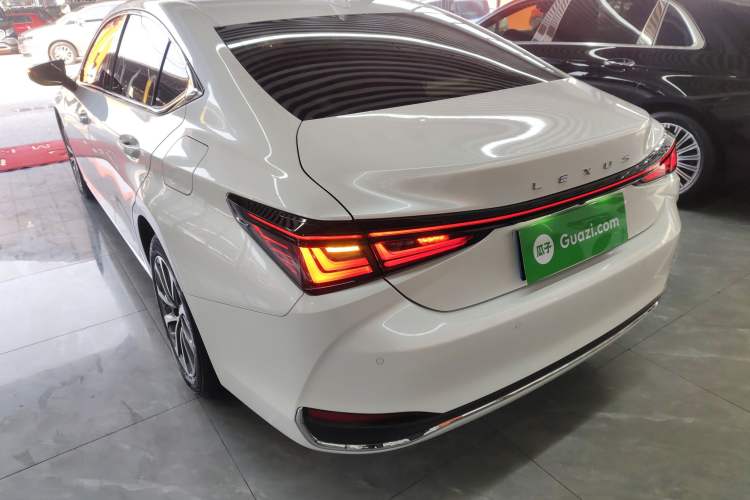 Used Lexus ES 2025 200 Premium Edition
