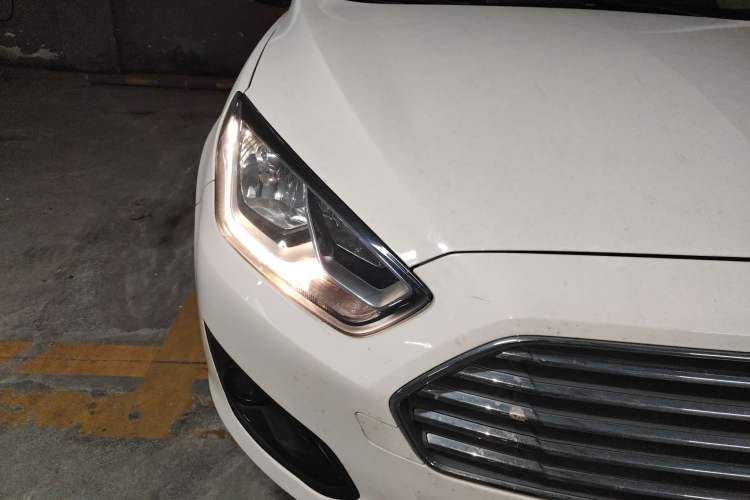 Used Ford Escort 2017 Happy Edition 1.5L Manual Fashion Model