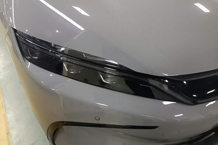 Used BYD Han 2025 DM-i Intelligent Driving Edition 125KM Prestige Model
