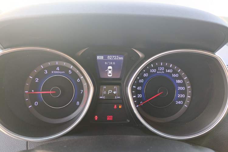 Used Hyundai Elantra (5th Generation / Langdong) 2016 1.6L Automatic Prestige Model