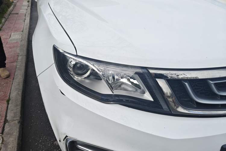 Used Geely Auto Emgrand X7 Sport 2018 1.8TD Manual Two-Wheel Drive Zhiya Model