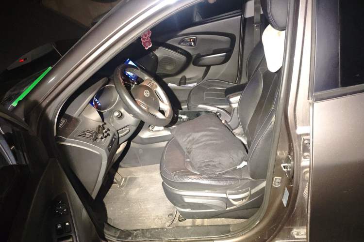 Used Hyundai ix35 2012 2.0L Automatic Two-Wheel Drive Elite Edition GLS
