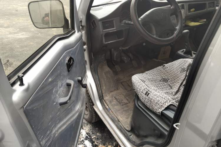 Used Wuling Zhiguang 2023 1.5L Practical Version 5/7 Seats