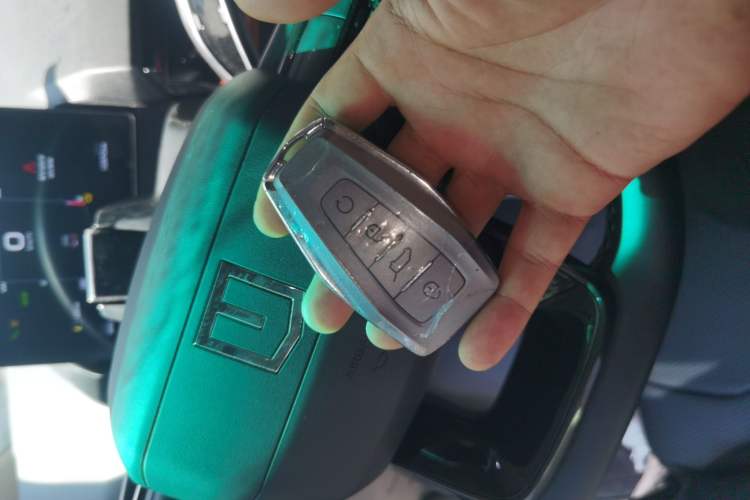 Used Farizon Super VAN 2024 Zhifu Edition Mid-Drive Mid-Roof 66 kWh
