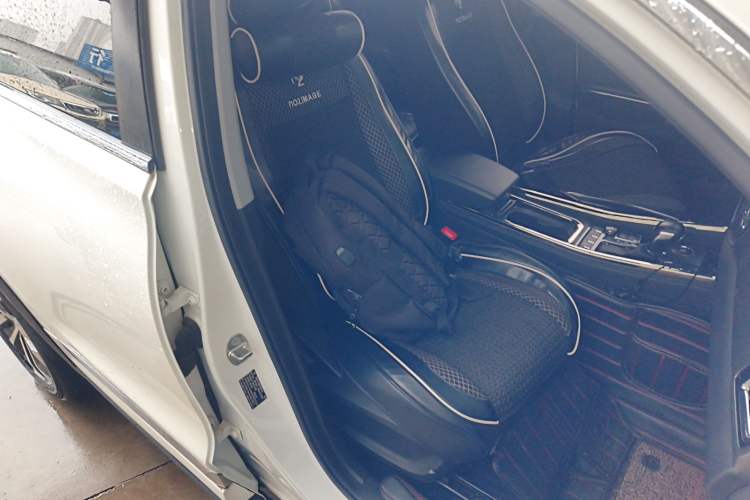 Used Chery Tiggo 8 2018 1.5 TCI Automatic Prestige 7-Seater Right Front Seat