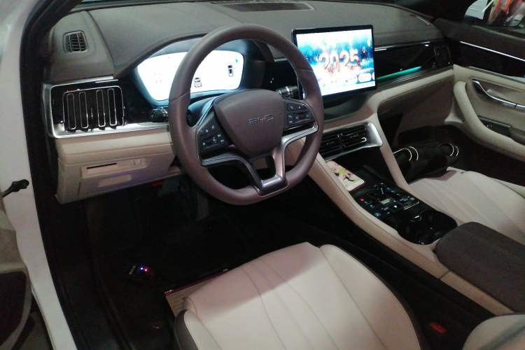 Used BYD Song PLUS New Energy 2025 DM-i 112KM Prestige Model