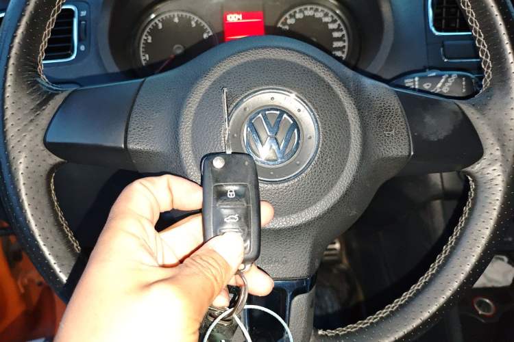 Used Volkswagen Polo 2012 1.6L Cross Polo Automatic Transmission Vehicle Key