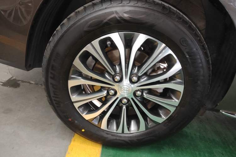 Used Buick GL8 2023 Land Executive Class 652T Luxury Model