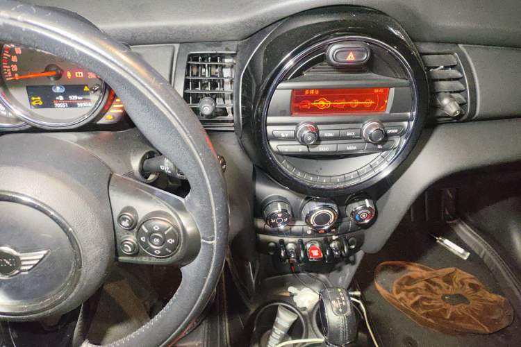 Used MINI 2016 1.2T ONE Pioneer Edition
