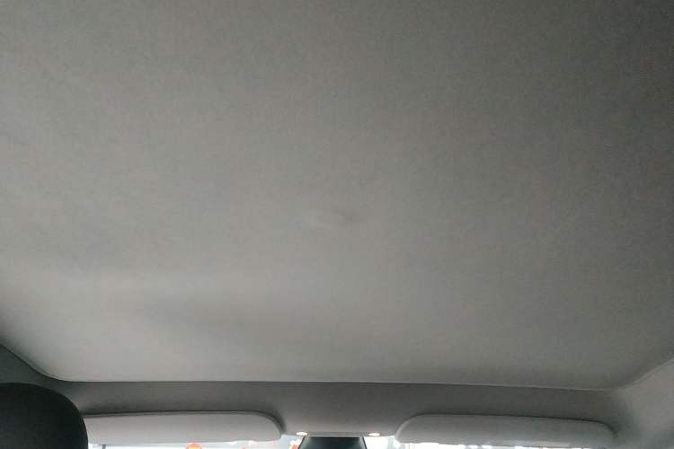 Used Tesla Model Y 2023 Long-Range All-Wheel-Drive Version
