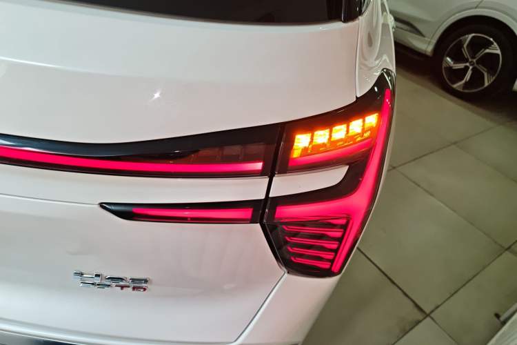 Used Hongqi HS3 2023 1.5T Two-Wheel Drive Shanwei Edition
