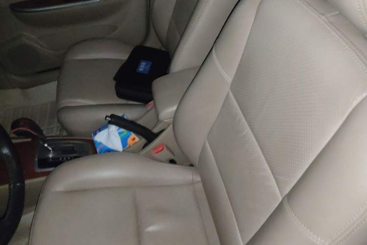 Used Buick Excelle 2013 1.5L Automatic Luxury Model Left Front Seat