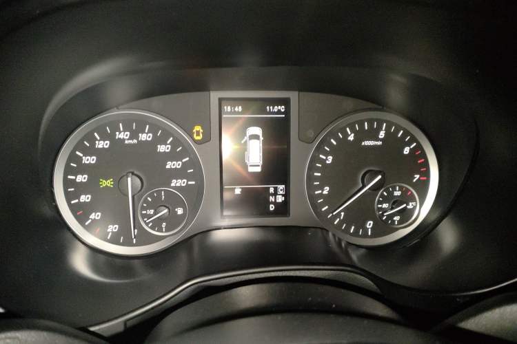 Used Mercedes-Benz Vito 2020 2.0T Business Version 7 Seats
