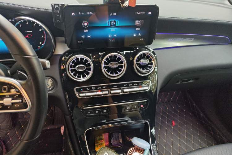 Used Mercedes-Benz GLC Coupe 2020 GLC 260 4MATIC Coupe SUV Audio And AC Panel