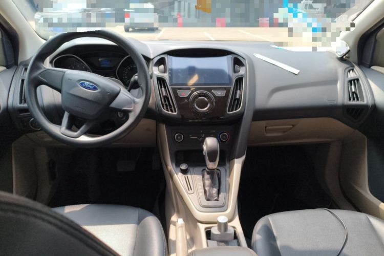 Used Ford Focus 2015 Sedan 1.6L Automatic Comfort Model Center Console