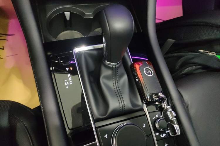 Used Mazda 3 Axela 2023 2.0L Automatic ZhiZhen Edition Gear Lever