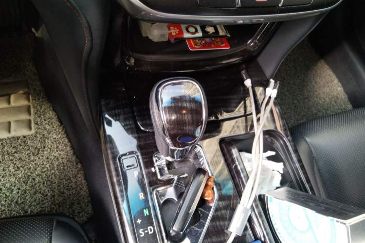 Used Toyota Crown 2015 2.5L Smart Edition
