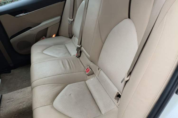 Used Toyota Camry 2018 2.5G Luxury Edition
