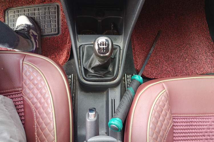 Used Skoda Rapid Spaceback 2016 Revised 1.6L Manual Chuanxing Edition Gear Lever