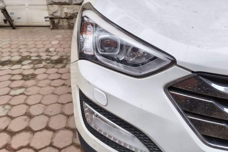 Used Hyundai Santa Fe 2013 2.4L Automatic 4x4 Prestige Edition