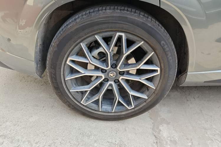 Used Changan UNI-Z New Energy 2024 Blue Whale Smart Electric iDD 125km Excellence Model
