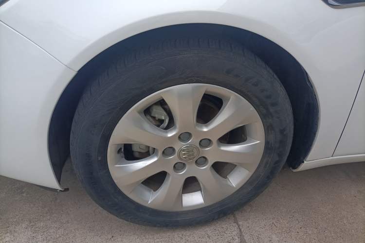 Used Buick Regal 2015 2.0L Leading Fashion Edition