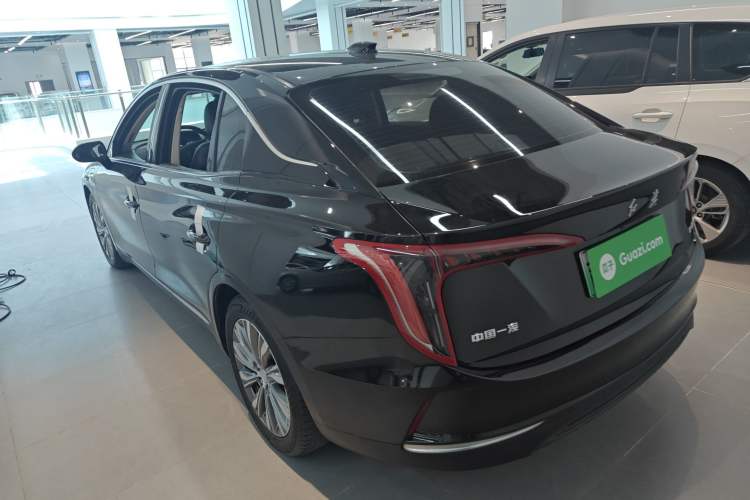 Used Hongqi E-QM5 2022 431 km Charge & Enjoy Edition
