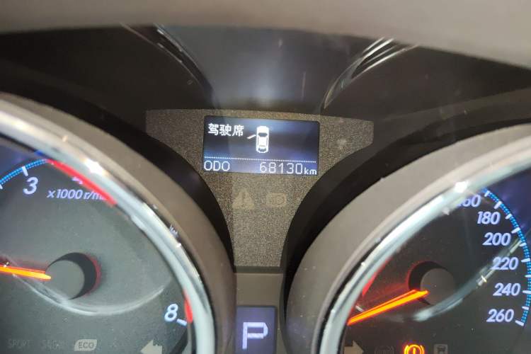 Used Toyota Reiz 2012 2.5V Fengdu Elite Stylish Edition Odometer Close Up