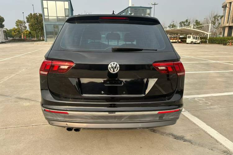 Used Volkswagen Tiguan L 2019 330TSI Automatic Two-Wheel Drive Panoramic Comfort Edition China VI Standard Rear