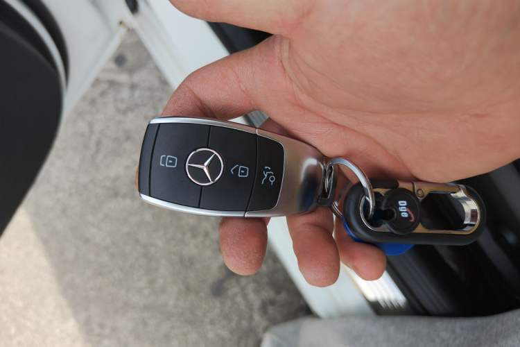 Used Mercedes-Benz C-Class 2020 Restyled C 260 L Sport Edition Vehicle Key