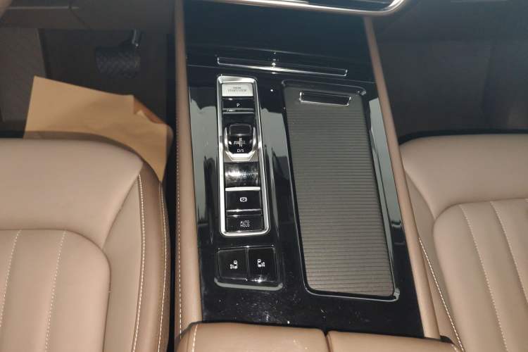 Used Volkswagen Viloran 2024 330TSI Luxury Edition