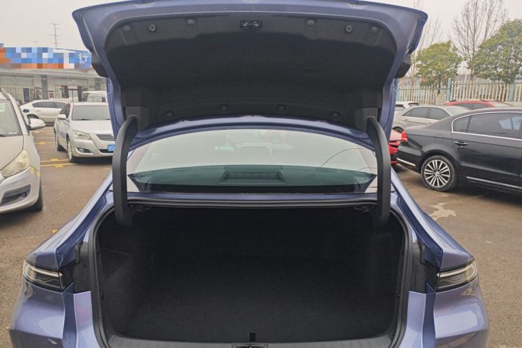 Used Nissan N6 2026 Model 180 Max Trunk