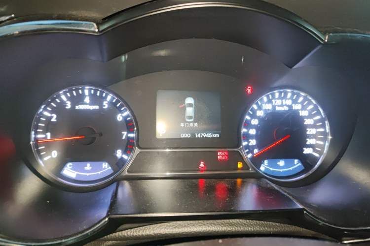 Used Kia K5 2011 2.0L Automatic DLX