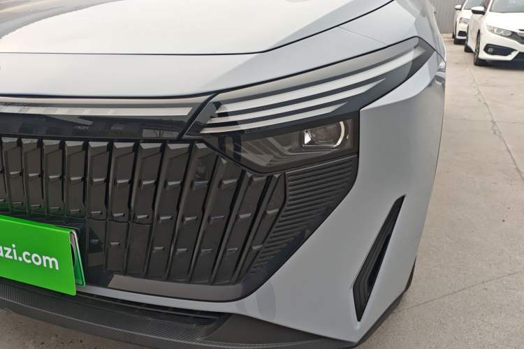 Used Venucia V DD-i 2023 110 km iE Version
