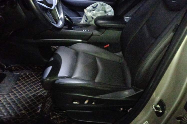 Used Cadillac XT5 2017 Anniversary Edition 28T Four-Wheel Drive Luxury Model Left Front Seat