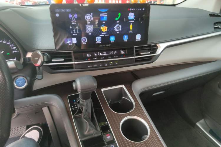 Used Toyota SIENNA 2021 2.5L Hybrid Comfort Edition