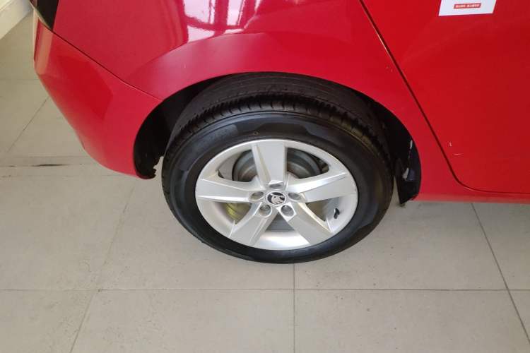 Used Skoda Fabia 2017 1.4L Automatic Car Enjoy Edition
