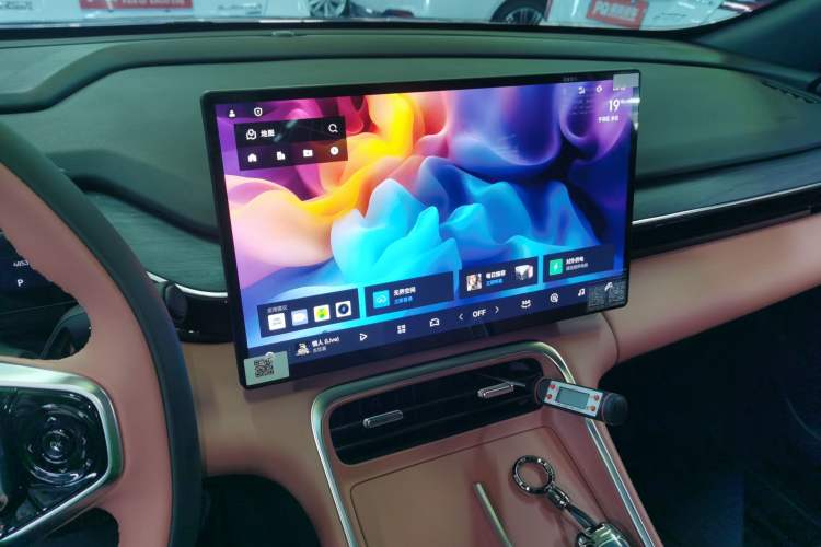 Used Geely Galaxy L6 2025 EM-i 140km Starship Edition Audio And AC Panel