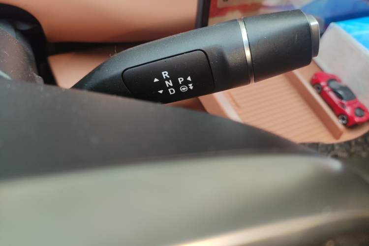 Used Leapmotor C16 2024 Range-Extended 200 Luxury Edition Gear Lever