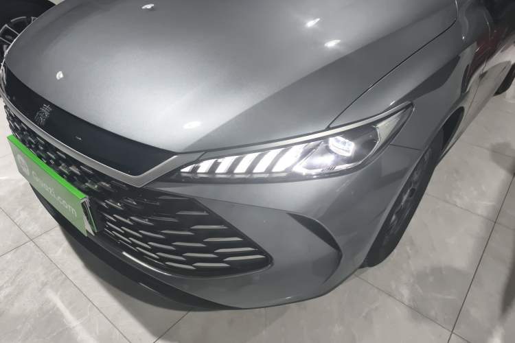 Used BYD Qin PLUS 2025 DM-i Smart Drive 55KM Leading Model