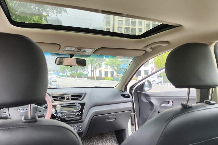 Used Kia K2 2012 Sedan 1.6L Automatic Transmission Premium Commemorative Edition
