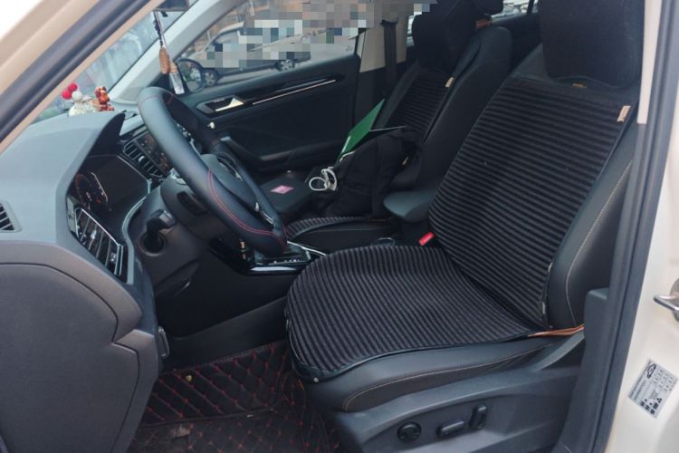 Used Volkswagen T-ROC 2022 280TSI DSG Two-Wheel Drive Comfort PLUS Left Front Seat