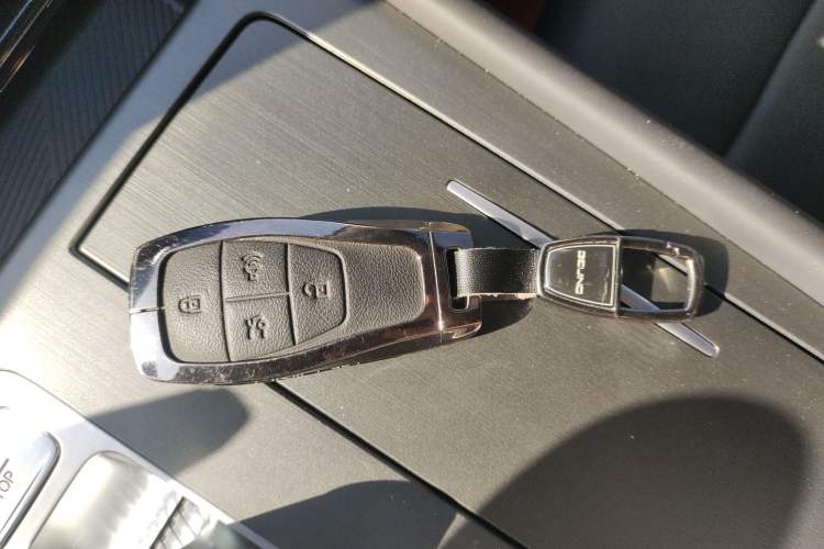 Used BAIC Off-Road BJ30 2026 Model Traveler 1.5T Hybrid Standard Version
