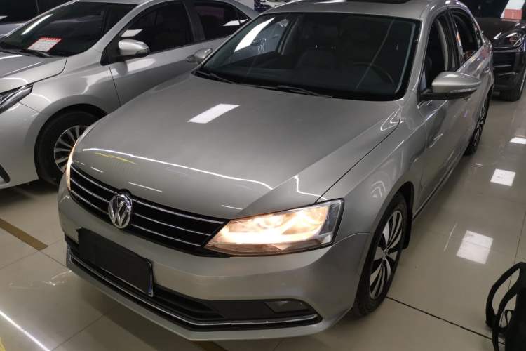 Used Volkswagen Sagitar 2017 1.6L Automatic Comfort Model
