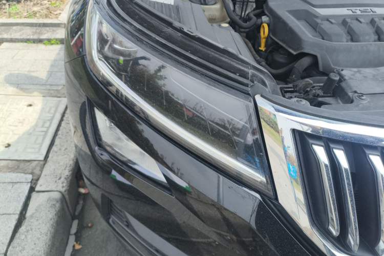 Used Skoda Kodiaq 2019 Facelifted TSI330 7-Seater Two-Wheel-Drive Luxury Enjoyment Edition China VI Standard
