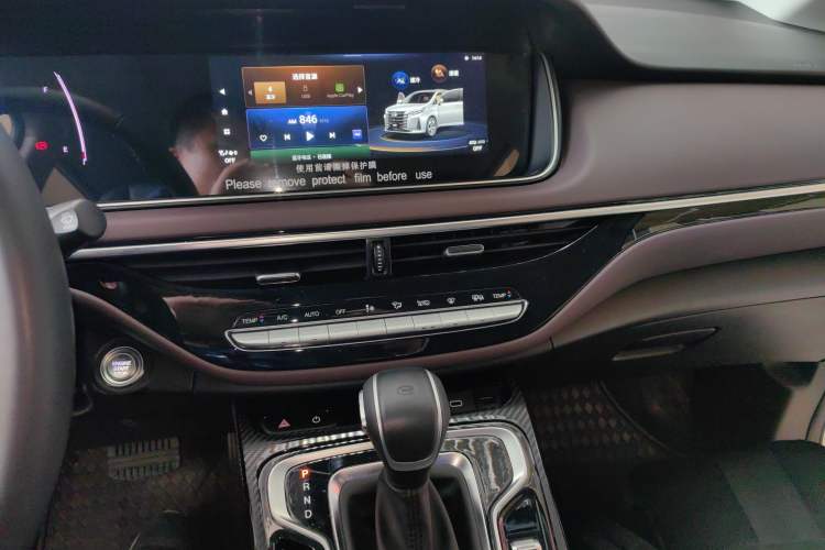 Used GAC Trumpchi M6 2023 PRO 270T DCT Luxury Edition
